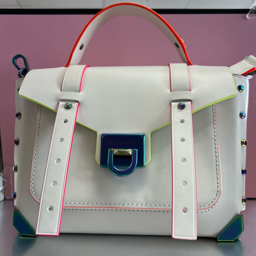 Michael Kors Medium Manhattan Satchel